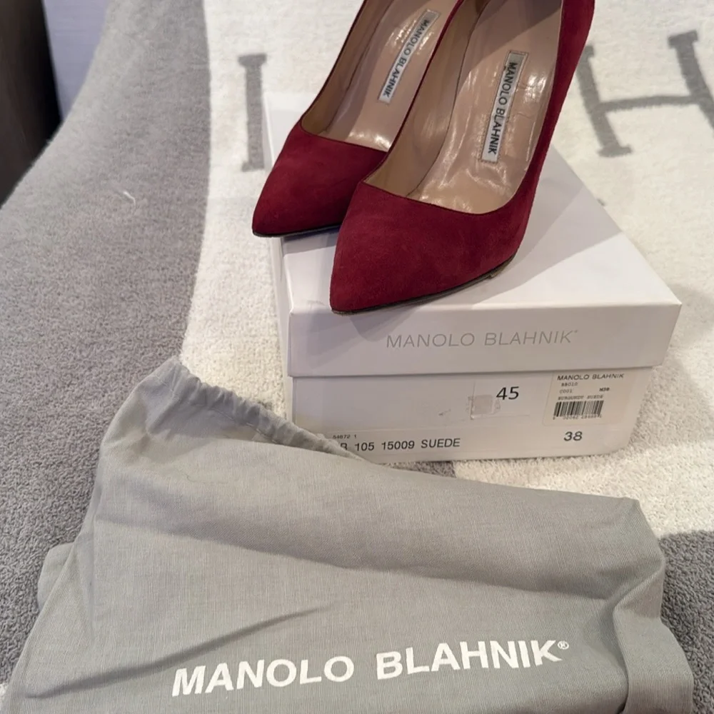 Manolo Blahnik Sz 8 / 38 BB Burgundy Suede EXCELLENT Cond w/Orig Box Dust Bag - Picture 10 of 11